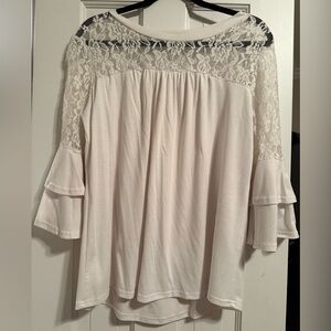 Women’s Bell Sleeve Lace Shirt
Size Medium